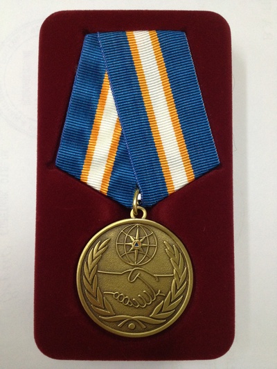 Сотрудники Ленского БВУ награждены медалью МЧС России
