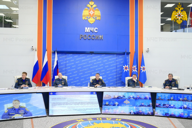 В Якутске прошло заседание КЧС России по подготовке к паводку