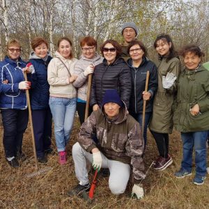 Сотрудники Ленского БВУ провели экологический субботник